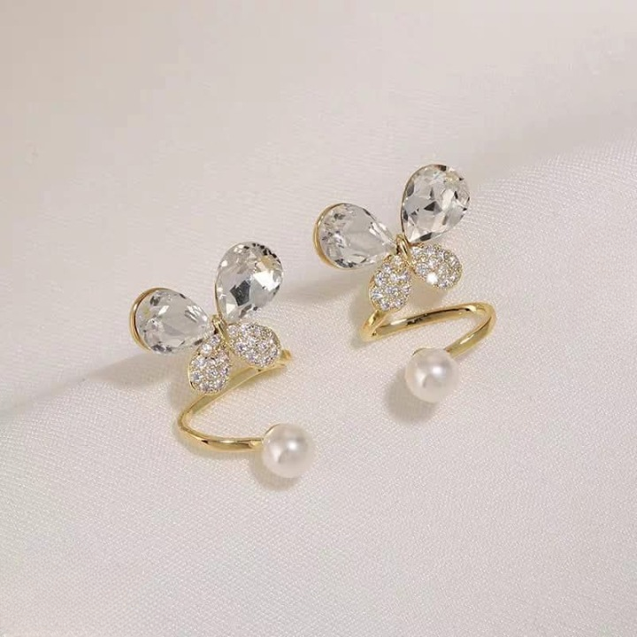 Tangled Korean Pearl Earrings