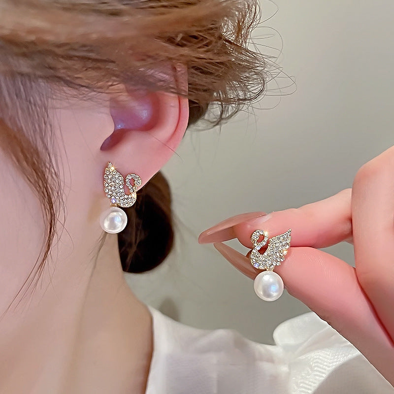 ZJE-911 Swan Pearl Earrings
