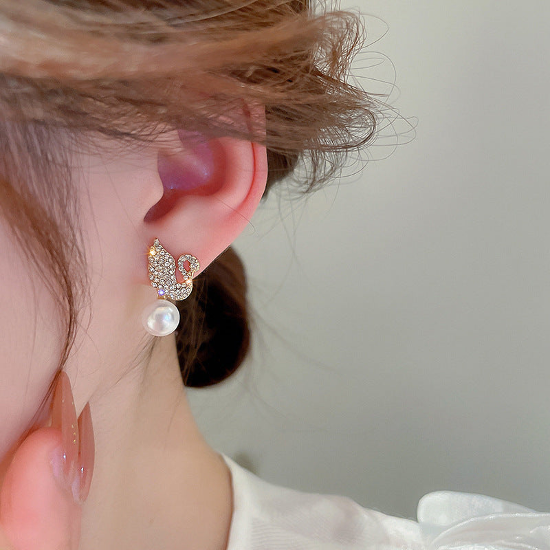 ZJE-911 Swan Pearl Earrings