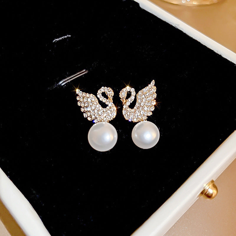 ZJE-911 Swan Pearl Earrings