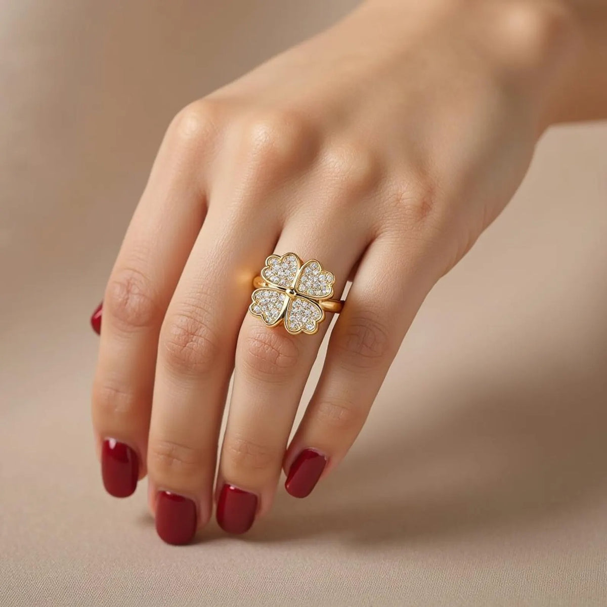 Clover Zircon Rotating Ring